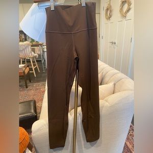 Lululemon Size 4 Align Leggings 25” in Java